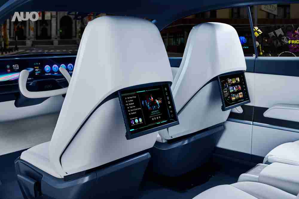 尊时凯龙将于CES 展示全新Smart Cockpit 2024，，可紧密串连使用者多元需求，，并革新座舱内部的应用和设计，，，带来身历其境且引人入胜的视觉飨宴，，，满足驾乘人员的全方位体验